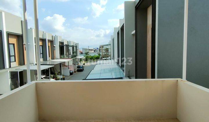 Sewa rumah baru emerald gateway pasteur 2 Lantai 8