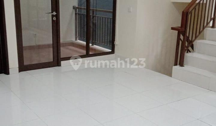 For Quick Sale: House in Greenwich Park Cluster Whelford 1