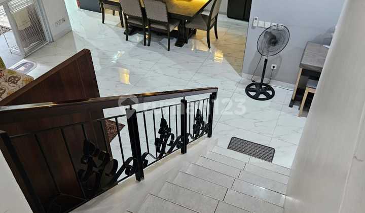 Dijual Rumah Siap Huni Berlokasi di De Park Bsd