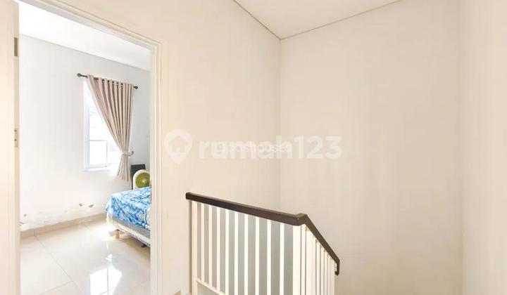 Dijual Cepat Rumah The Savia BSD City 2 Lantai 2