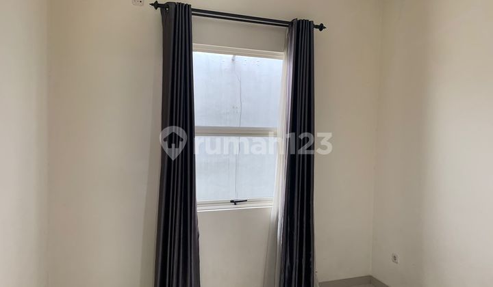 For Sale Ready-to-Occupy House Located in Suvarna Sutera, Cikupa 2