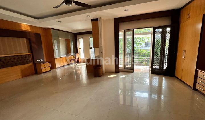 Town House Lotus Pik1 with Lake View, Size 8x27