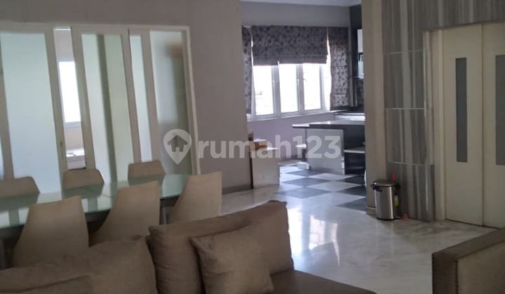 Kemayoran View Golf House 300 Meters Kemayoran View Golf House 300 Meters