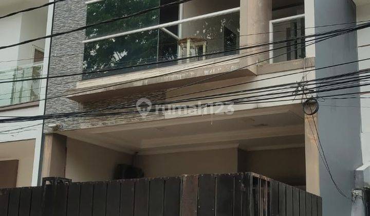 Disewakan Rumah Cantik Rapih Sunter Indah Jakarta Utara 1