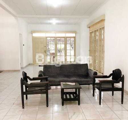 Di Bawah Harga Pasar - Rumah Mewah Menteng Dalam Jakarta Selatan