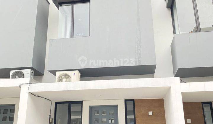 Dijual Rumah cantik minimalis 3 lt di bawah hg pasaran 1