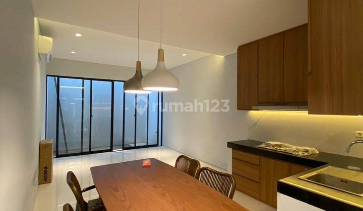 Dijual Rumah cantik minimalis 3 lt di bawah hg pasaran 4