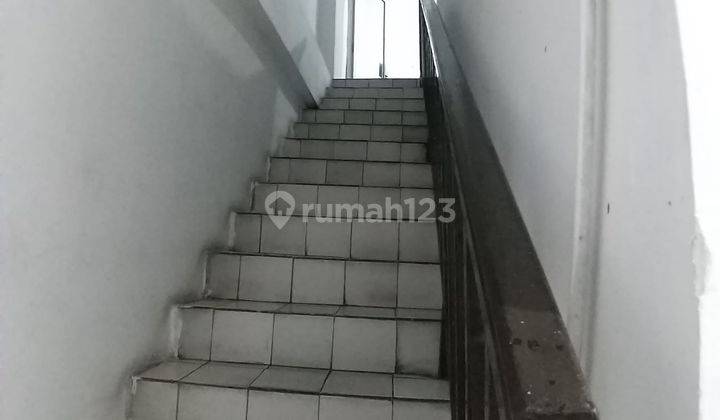 Dijual Ruko 3 Lt dgn letak yg strategis  6