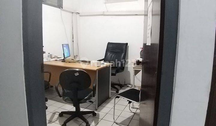 Dijual Ruko 3 Lt dgn letak yg strategis  8