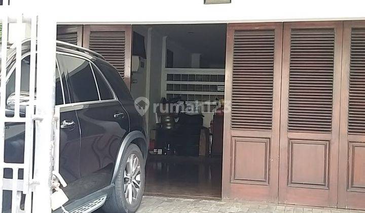 Dijual cepat, Rumah cantik dan mewah, 2 lantai 2