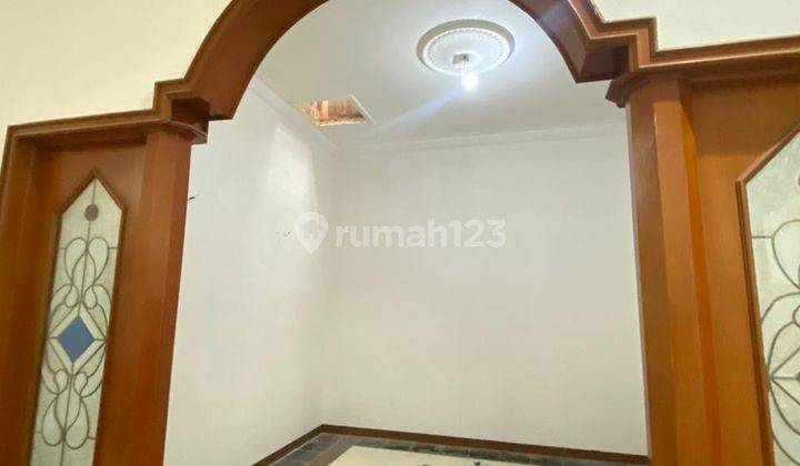 Dijual cepat  Rumah KOST sdh berjalan di kampus BINUS 2