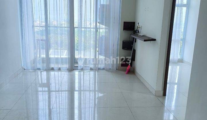 Disewakan Apartemen Cantik 3 Br Lokasi Strategis 2