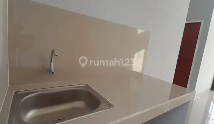 Rumah minimalis modern terbaru dekat dengan akses tol  6