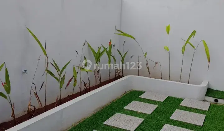Rumah minimalis modern terbaru dekat dengan akses tol  9