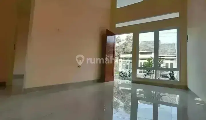 Rumah minimalis siap huni surat sudah SHM bisa KPR  2