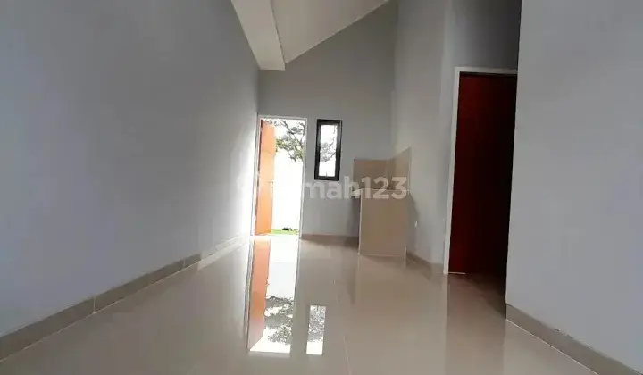 Rumah siap huni sudah shm Bebas banjir Lokasi cibubur 3