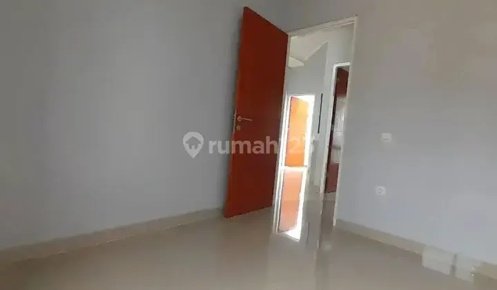 Rumah siap huni cibubur SHM Bebas banjir dan tidak dilalui sutet 7