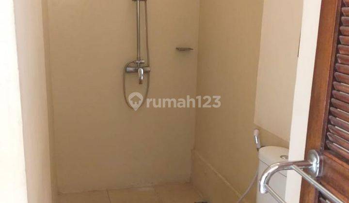 Villa Disewakan Strategis Tenang Nyaman Asri Furnished 10
