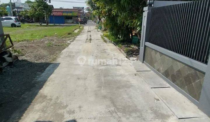 Rumah Baru Cantik di Dekat Pintu Tol Klodran, 10 Menit Ke Manahan 2