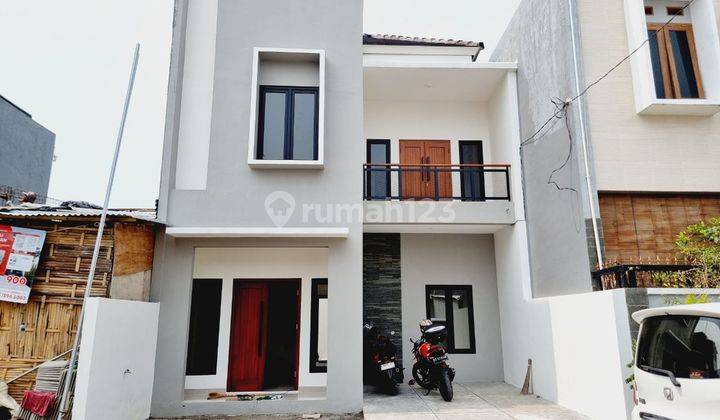 Rumah Baru 2 Lantai di Gumpang, Dekat Ke Ums Transmart 1