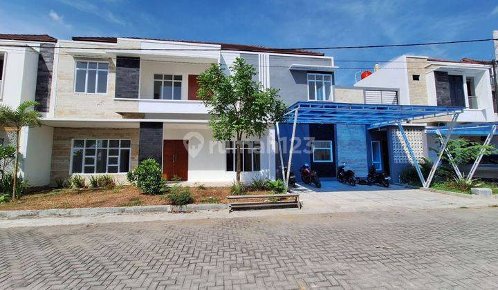 Rumah Mewah di Solo Baru, Free Canopy Dan Biaya Balik Nama 1