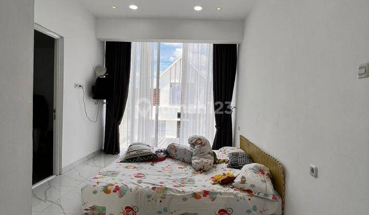 Rumah Baru 2 lantai Akasha Komplek Royal Sumatera SHM 12