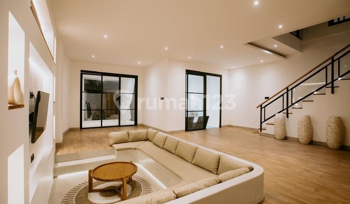 READY VILLA 2 LT 4BR FURNISHED DEKAT PANTAI BATUBOLONG CANGGU READY VILLA 2 LT 4BR FURNISHED DEKAT PANTAI BATUBOLONG CANGGU