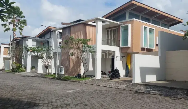 RUMAH SEMI VILLA DI CANGGU READY UNIT BARU 2 LT 1