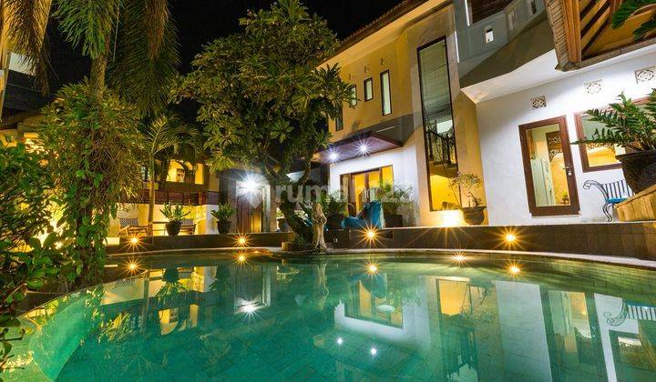 Villa 2 Lantai Furnisnid Lokasi Premium Di Raya Semer Bali 1