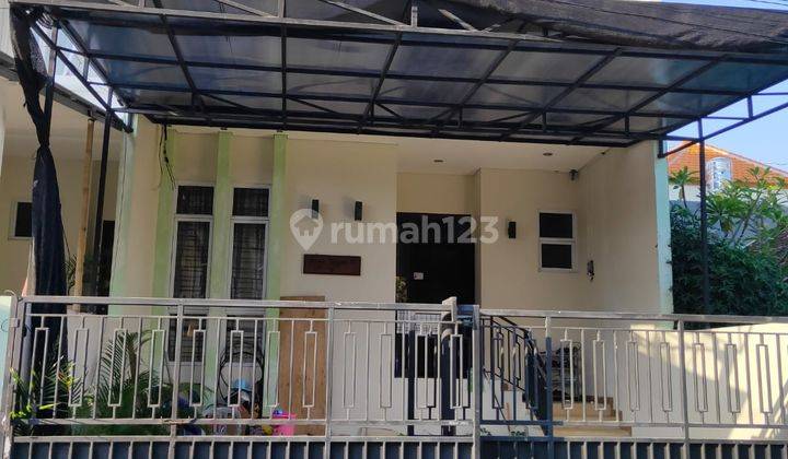 Quick sale of minimalist house at Perum Taman Griya Jimbaran 1