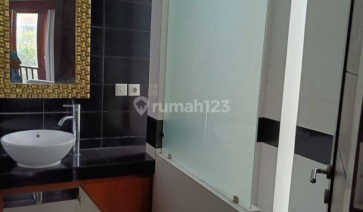 For Rent Rumah Semi Villa 2 Lt Fully Furnished Area Sunsetroad  2