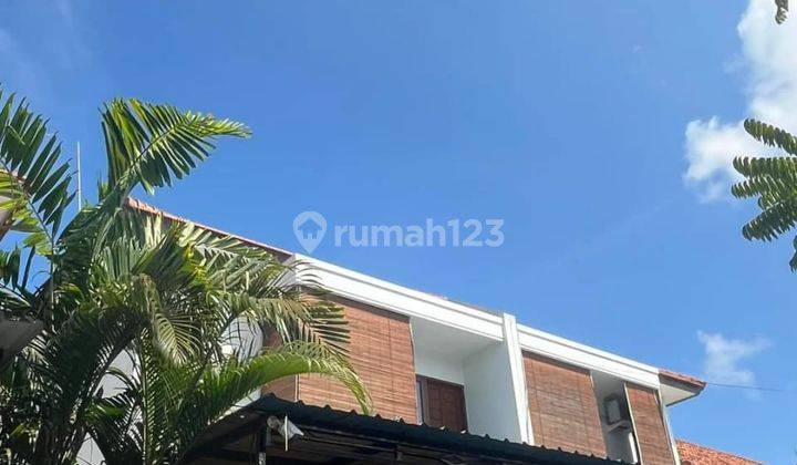 Rumah 2 Lantai Siap Huni Selangkah Ke Lapangan Renon Startegis  1