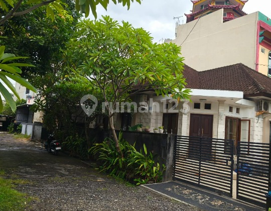 Hunian Rumah 5Br Terawat Siap Huni Area Padang Sambiangan Denpasar Barat