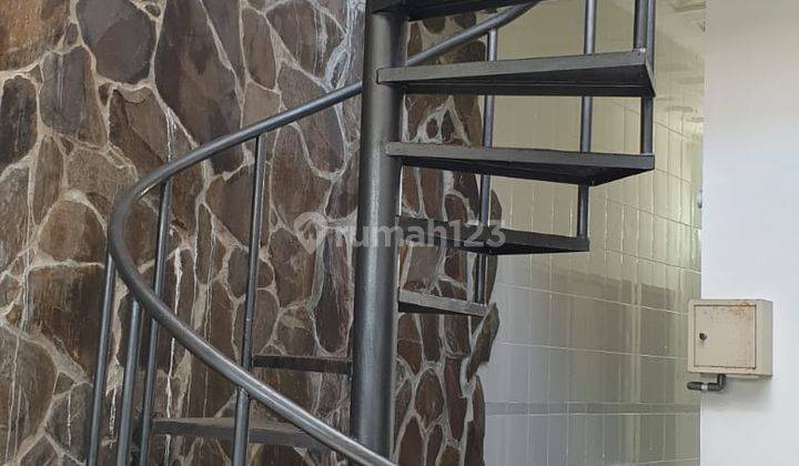 foto lainnya rumah mewah teras ayung super