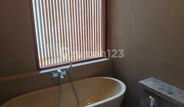 FOR RENT 3-BEDROOM VILLA NEW FURNISHED JIMBARAN BEST LOCATION ONE GATE