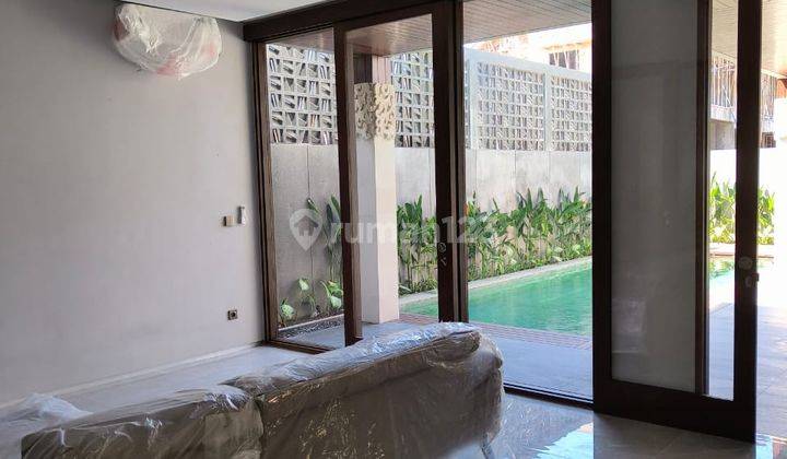 FOR SALE VILLA SANUR BARU 4 BR BIG POOL 2LT FURNIHSED PANTAI SANUR 1