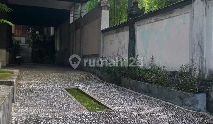 Classic Villa Puri Gading House in Jimbaran Bali