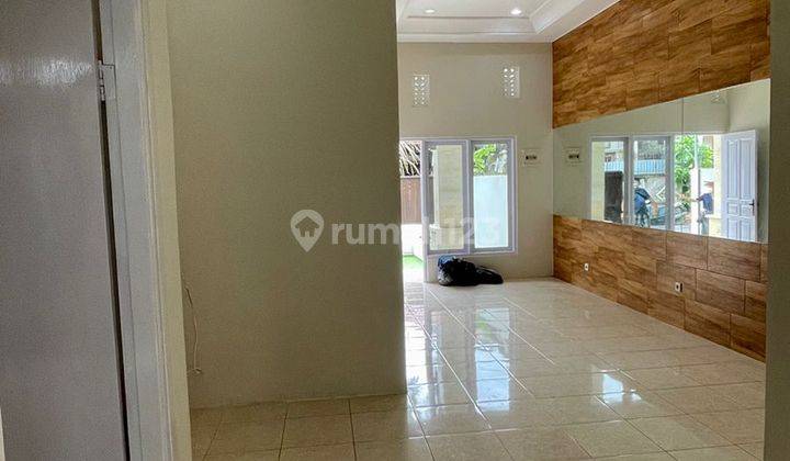 Minimalist House Residential Ready to Occupy in Kerobokan City Area, Denpasar 2