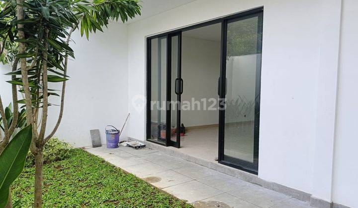 Hunian Villa Luxury Furnished 5BR Kawasan Best Dekat Pantai Sanur 2