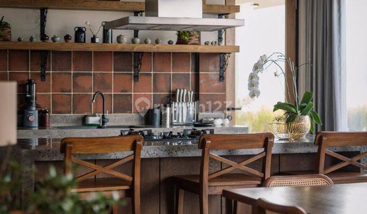 VILLA SUPER MEWAH PEMANDANGAN ALAMI 4BR KAWASAN TERBAIK DI BEDUGUL BALI