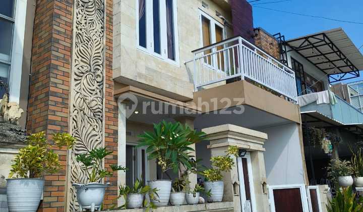 RUMAH MINIMALIS 2 LT SEMI FURNISHED  DI TENGAH KOTA DENPASAR SELATAN  1