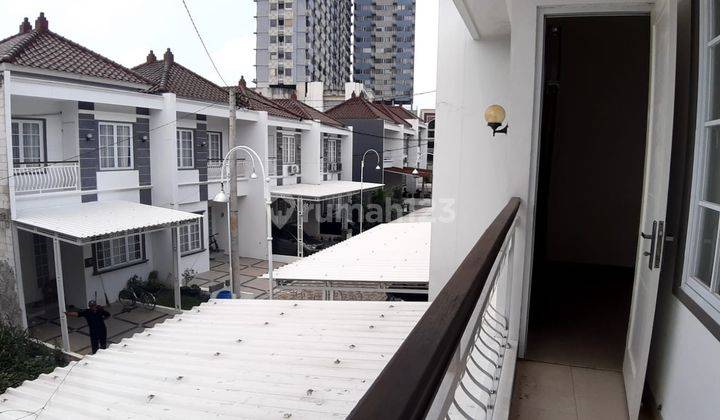 rumah modern 2 lantai jalan margonda depok 11