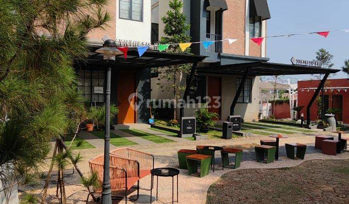 Rumah Mewah Akses Jalan Utama Jakarta Timur 2