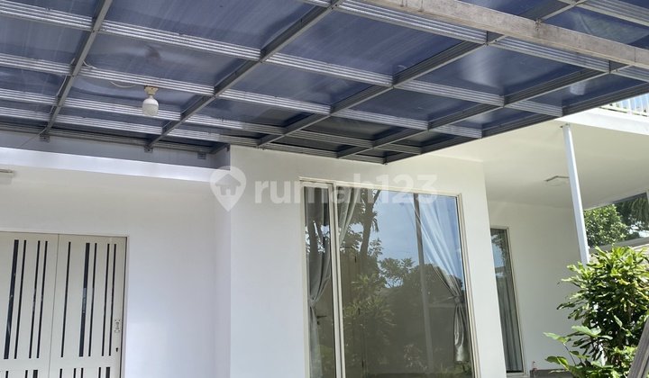 Front Garden House in Bintaro