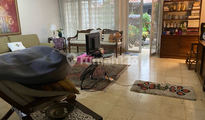 Comfortable House in Kebayoran Baru