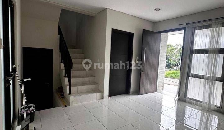 Dijual Cepat Rumah 2 Lantai di Serpong Bsd City