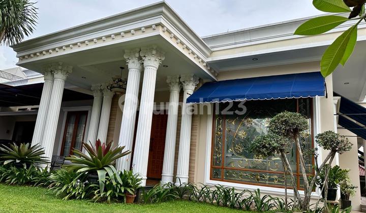 Good American Classic House Good American Classic House