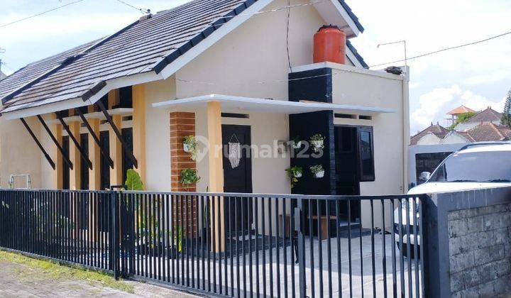 Rumah Cantik Second Full Furnish Di Sewon Bantul 1