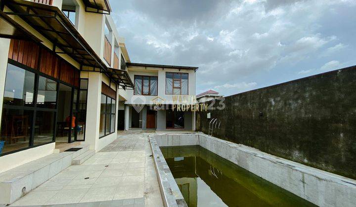 Rumah Mewah Dekat Stadion Maguwoharjo, Cocok Untuk Guesthouse 1