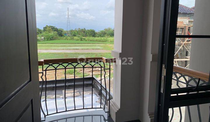  Rumah Nyaman Ala Mediterania Pinggir Kota Jogja Ringroad Selatan 5